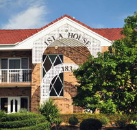 Isla House Greenslopes - Accommodation Main Beach