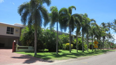 Island Magic 2 - Opposite Beautiful Alma Bay - Accommodation Main Beach 0