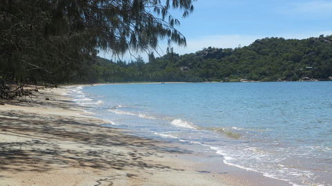 Island View Unit 2 / 40 Marine Parade - Accommodation Main Beach 3