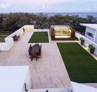 IVY Villas - Accommodation Main Beach