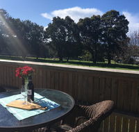 Jacaranda Retreat. Refreshing Recharge Relax  - Accommodation Main Beach