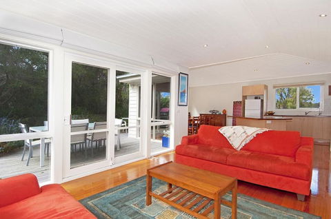 Jarrabinda - Accommodation Main Beach 2