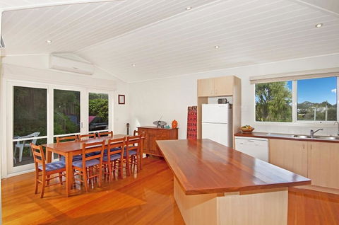 Jarrabinda - Accommodation Main Beach 1