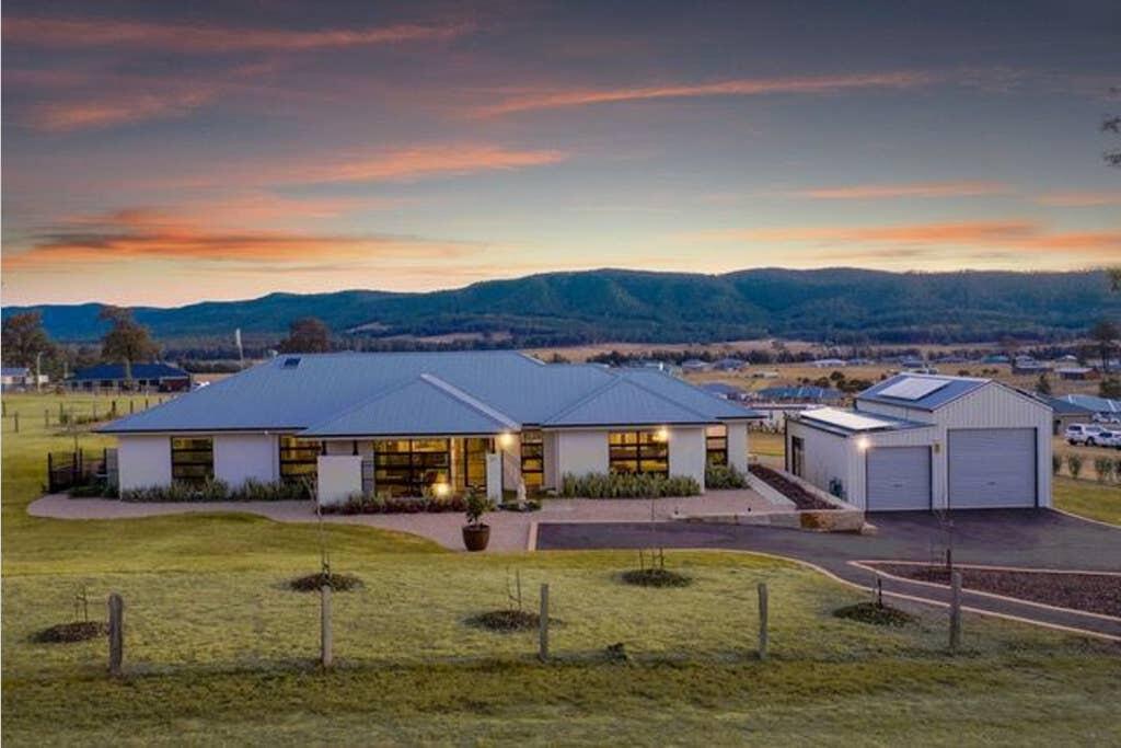 Killingworth NSW Accommodation Main Beach