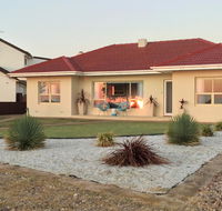 Jewel of the South Beachside Holiday Rental - Accommodation Main Beach
