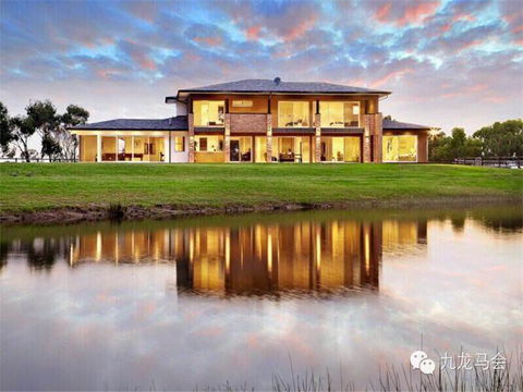 Jolong Park Club House - Accommodation Main Beach 1