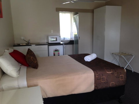 Kalua Motel - Accommodation Main Beach 3