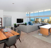 Karmasea 43 by G1 Holidays - Accommodation Main Beach