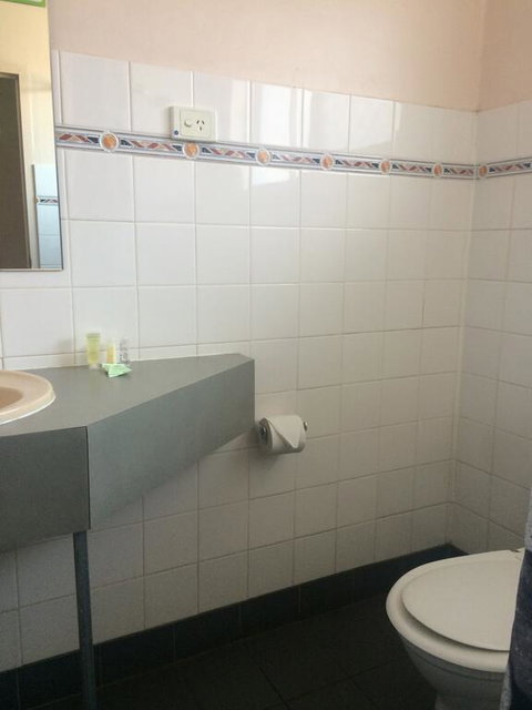 Katherine Motel - Accommodation Main Beach 2