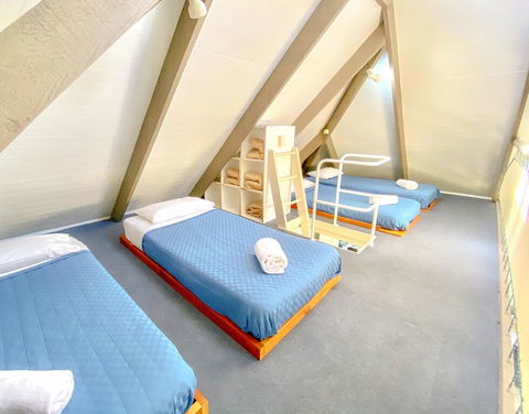 Kellys Beach Resort - Accommodation Main Beach 3