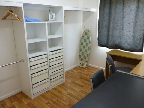 Kenny's Cabin - Accommodation Main Beach 2
