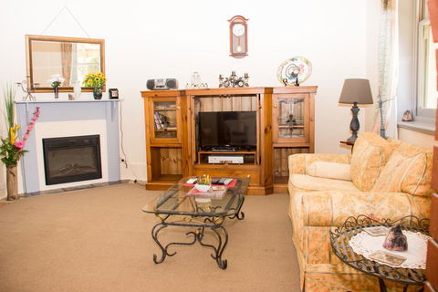 Kimba Travellers' Haven - Accommodation Main Beach 0