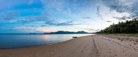 King Reef Beach House - Accommodation Main Beach 2