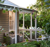 Kings Cottage - Accommodation Main Beach