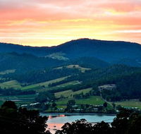 Kings Hill Accommodation - Accommodation Main Beach