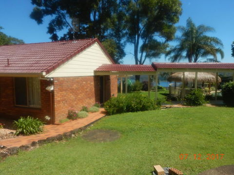 Kookaburra Cottage - Accommodation Main Beach 2