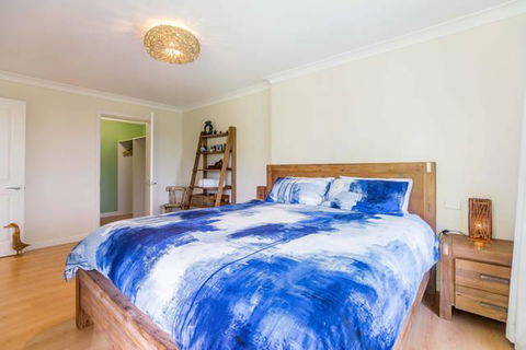 Kookaburra Retreat - Accommodation Main Beach 2