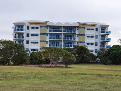 Koola Beach Apartments Bargara - Accommodation Main Beach 1