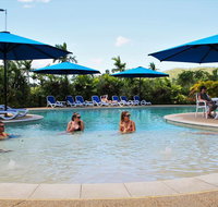Korte's Resort - Accommodation Main Beach
