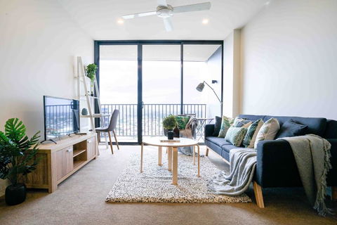 KOZYGURU BRISBANE CITY HIGHRISE 1BED APT SPIRE QBN550-2501 - Accommodation Main Beach 0