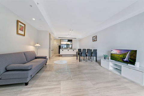 KOZYGURU HAYMARKET SYDNEY CITY VIEW 2 BED STUNNING APT NHA178-1206 - Accommodation Main Beach 0