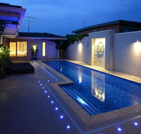 Kraimorie Large family beach house with pool superb water views pool and games room - Accommodation Main Beach