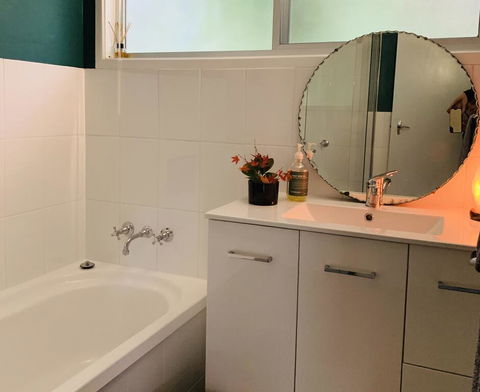 Kurrajong Heights Cottage - Accommodation Main Beach 1