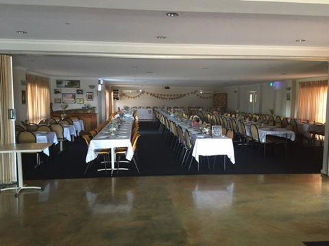 Kurrimine Beach Motel - Accommodation Main Beach 2