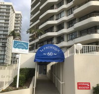La Pacifique Apartments - Accommodation Main Beach