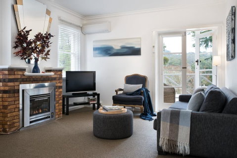 Lake Daylesford Apartment 2 - Accommodation Main Beach 3