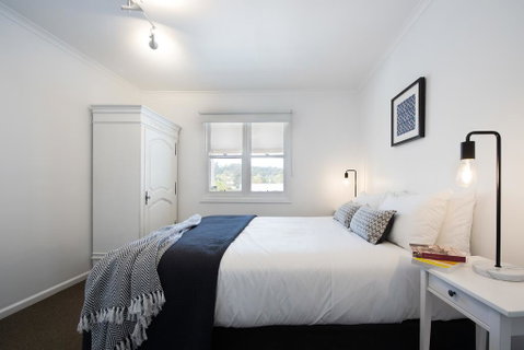 Lake Daylesford Apartment 6 - Accommodation Main Beach 3