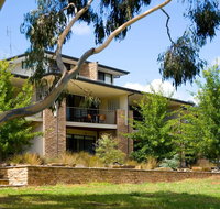 Lake Daylesford Lodge 4 - Accommodation Main Beach