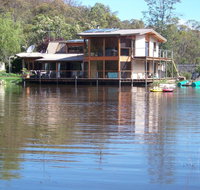 Lakeside Lodge Armidale - Accommodation Main Beach