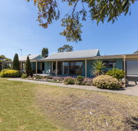 Lakeview - Waterviews on Newlands Arm - Accommodation Main Beach