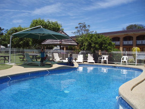 Lakeview Motel - Accommodation Main Beach 1