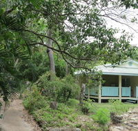 Lana's Cottage - Arcadia - Accommodation Main Beach