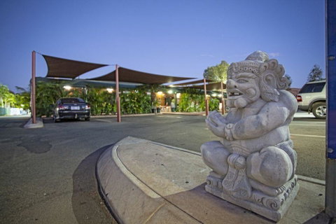 Latitude20 Cattrall Park - Accommodation Main Beach 0