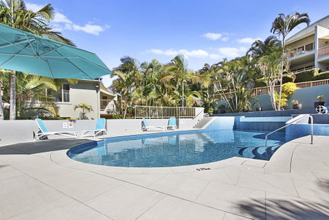 Lennox Beach Resort - Accommodation Main Beach 2