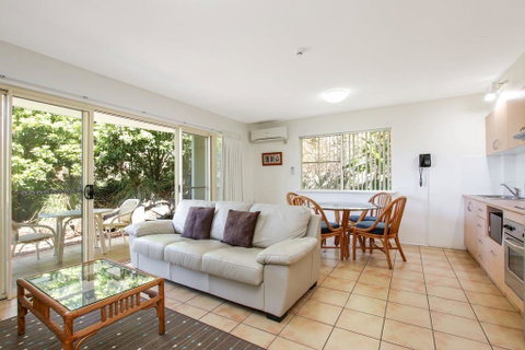Lennox Beach Resort - Accommodation Main Beach 3