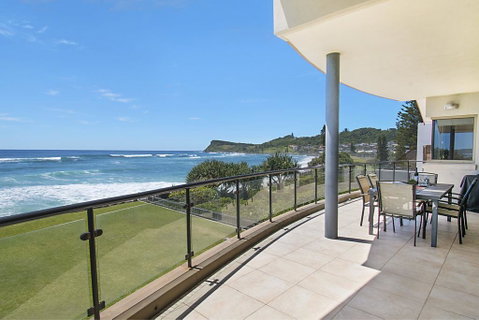 Lennox On The Beach Unit 2A - Lennox Head - Accommodation Main Beach 2