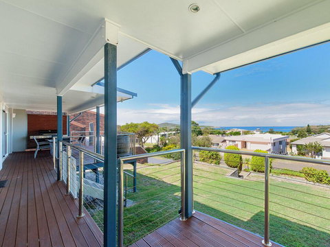 Lentara Dream @ Fingal Bay - Accommodation Main Beach 0