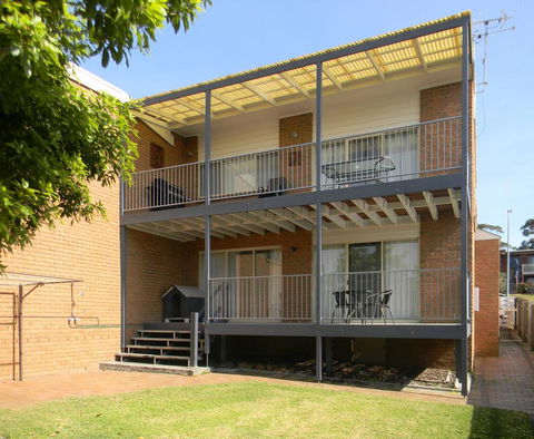 LIFE'S A BEACH - Accommodation Main Beach 0