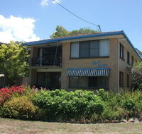 Light Airy 1st Floor Unit - Marbrin Close Bellara - Accommodation Main Beach