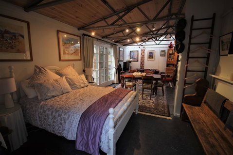 Lily's Farm Studio - Accommodation Main Beach 2