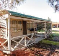 Limestone Cottage - Accommodation Main Beach