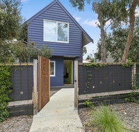 Liokai - Accommodation Main Beach