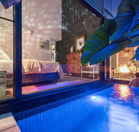 Luxury Artist Architect Retreat Villa - Accommodation Main Beach