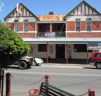 Maclean Hotel - Accommodation Main Beach