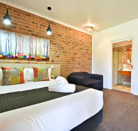 Macquarie Inn - Accommodation Main Beach