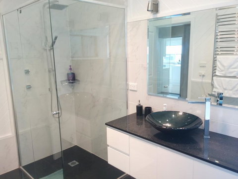 Magnolia Corner - Accommodation Main Beach 1